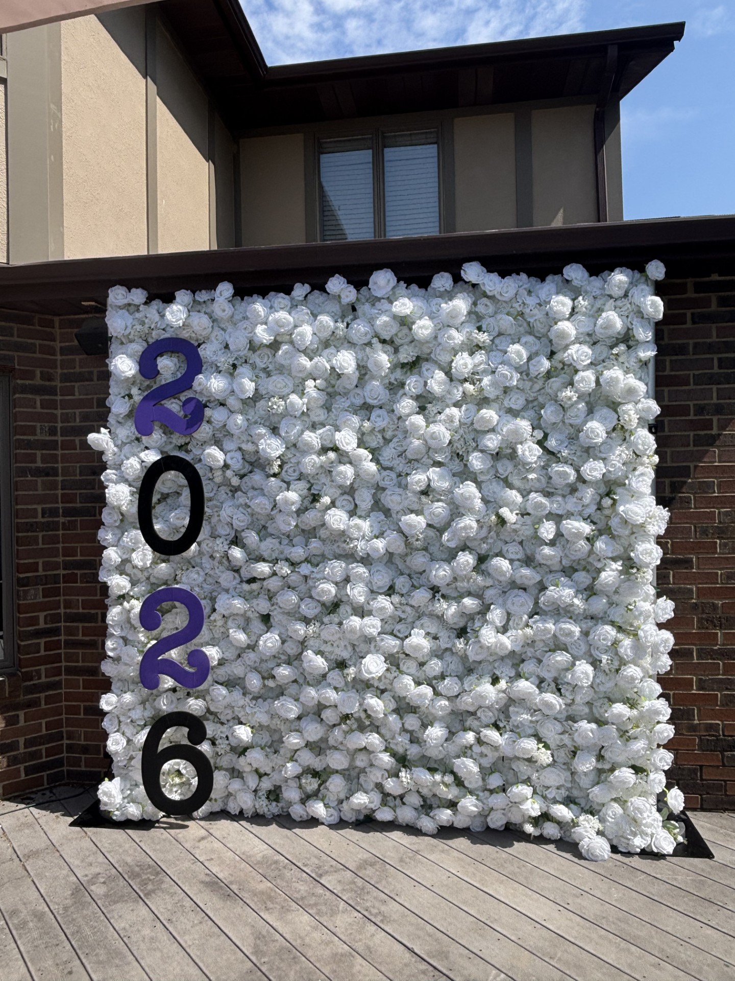 white flowerwall